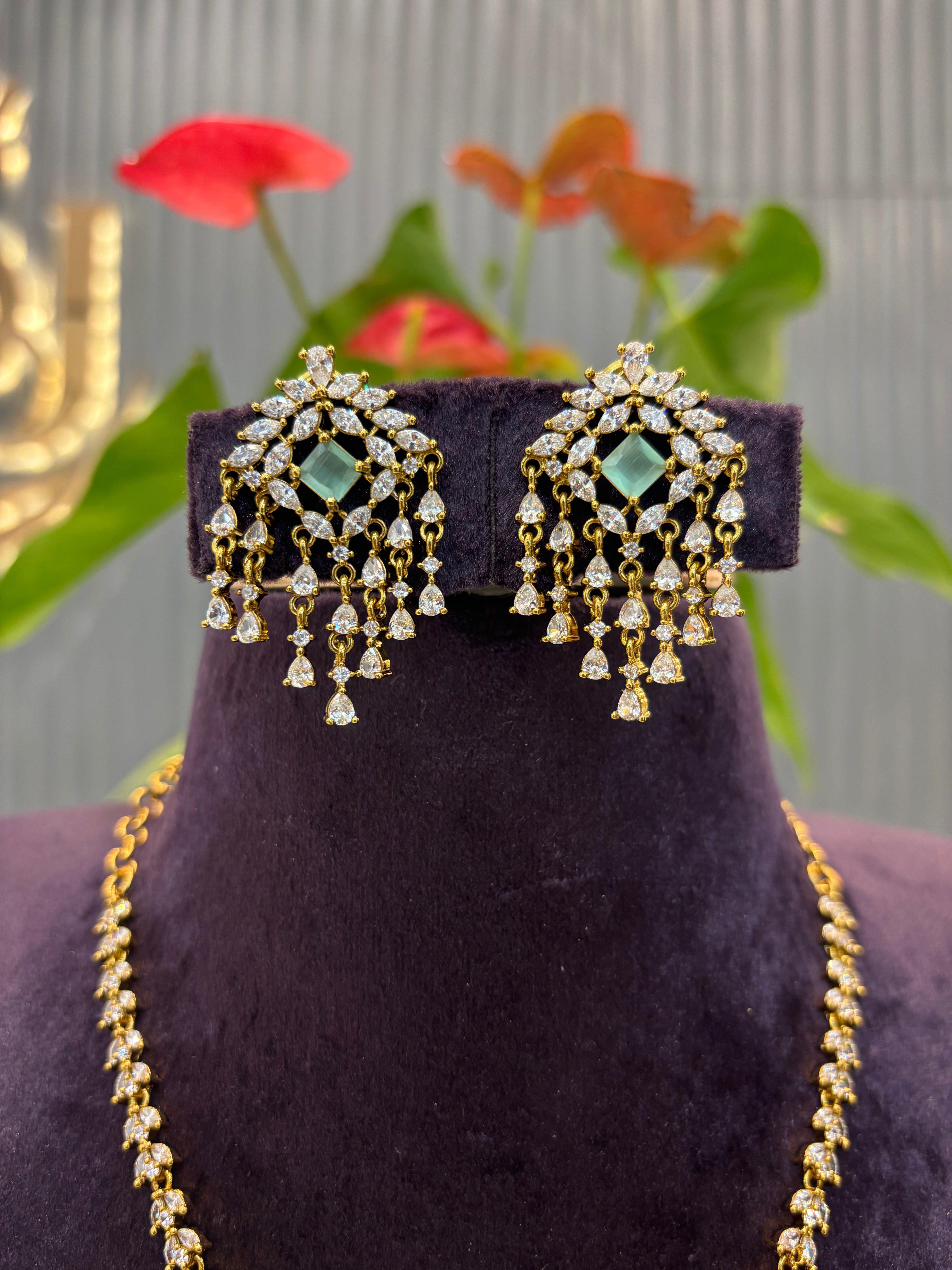 Beautiful Victoria Necklace