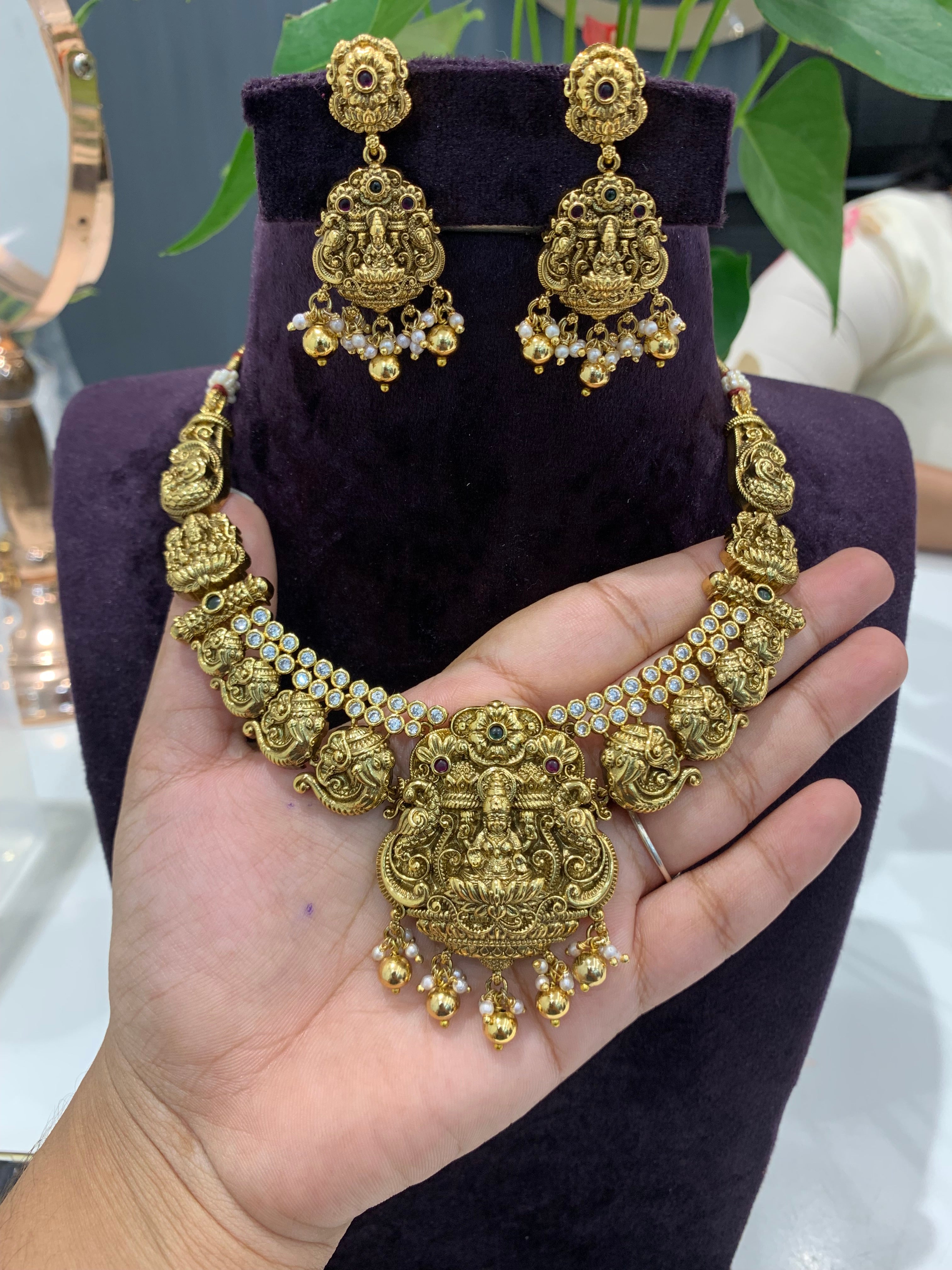 Beautiful nakshi 3D neckset