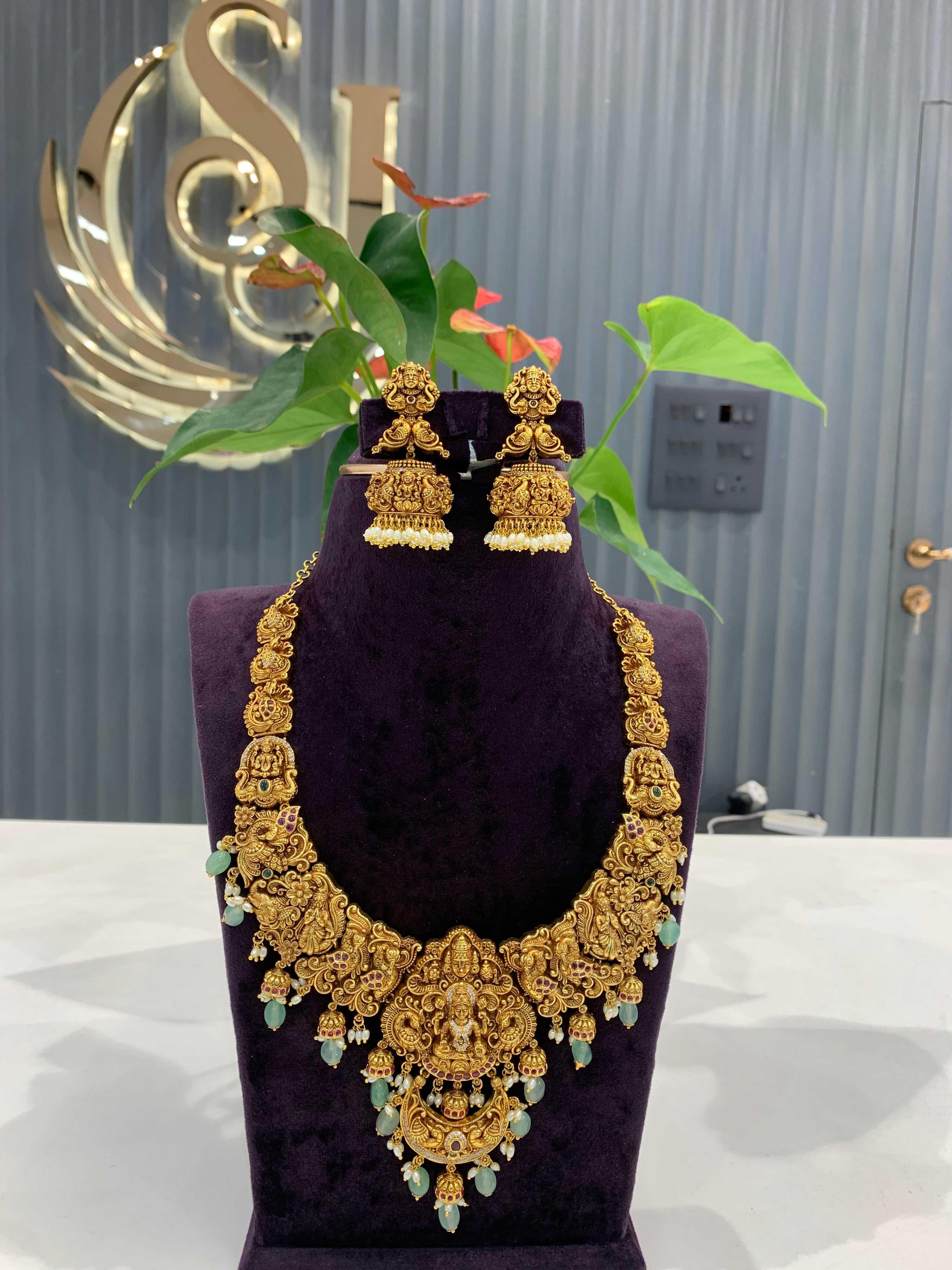 Beautiful nakshi 3D mini haram