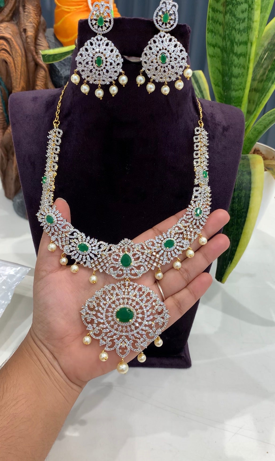 Beautiful GJ necklace