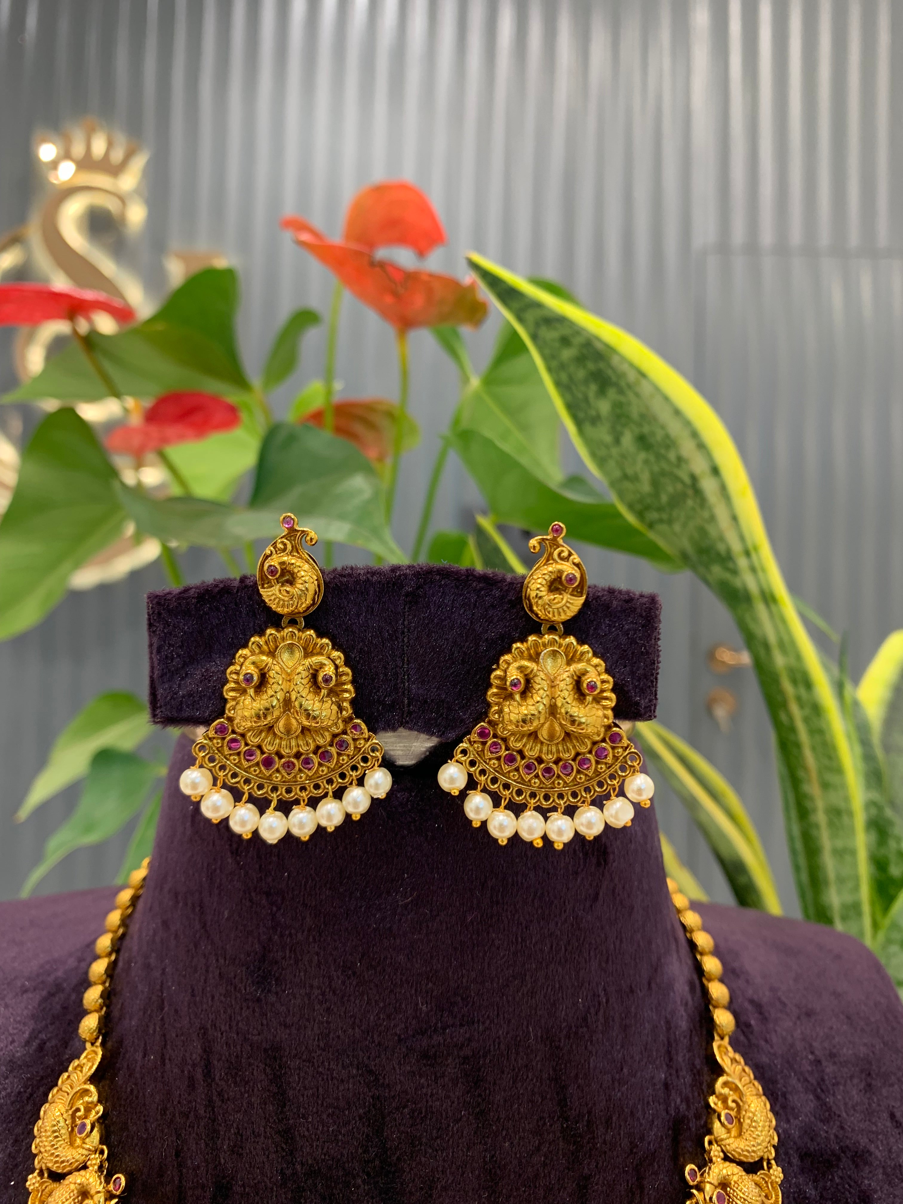 Beautiful nakshi simple neckset