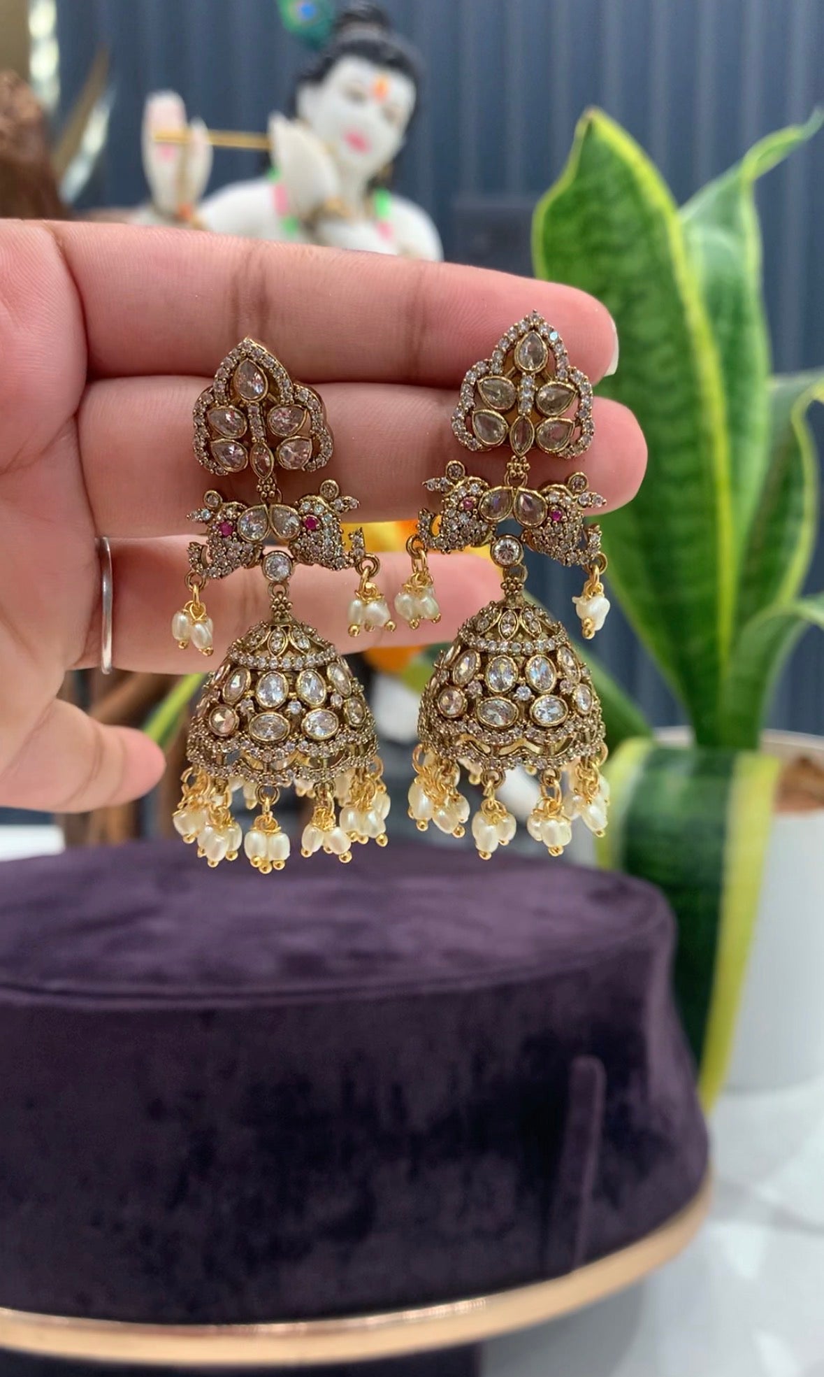Beautiful customised mehandhi Victoria jumkies