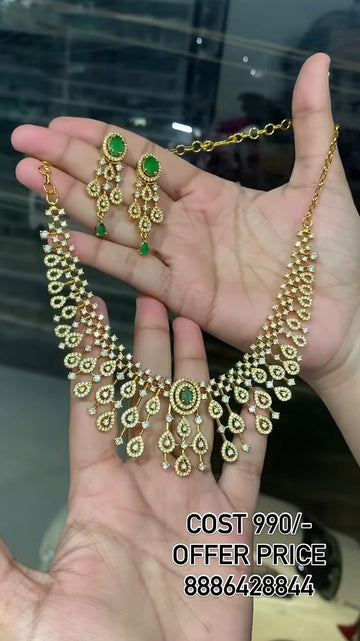 Beautiful green stone necklace