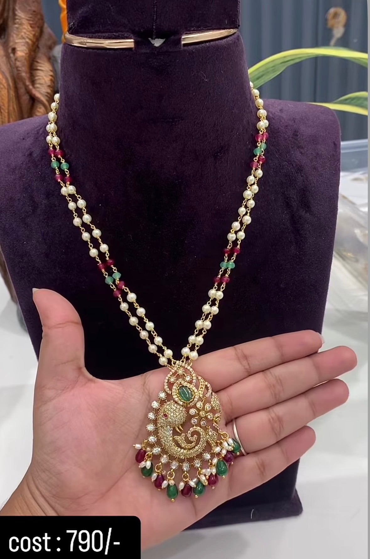 Beautiful Elephant pendent with pearls chain