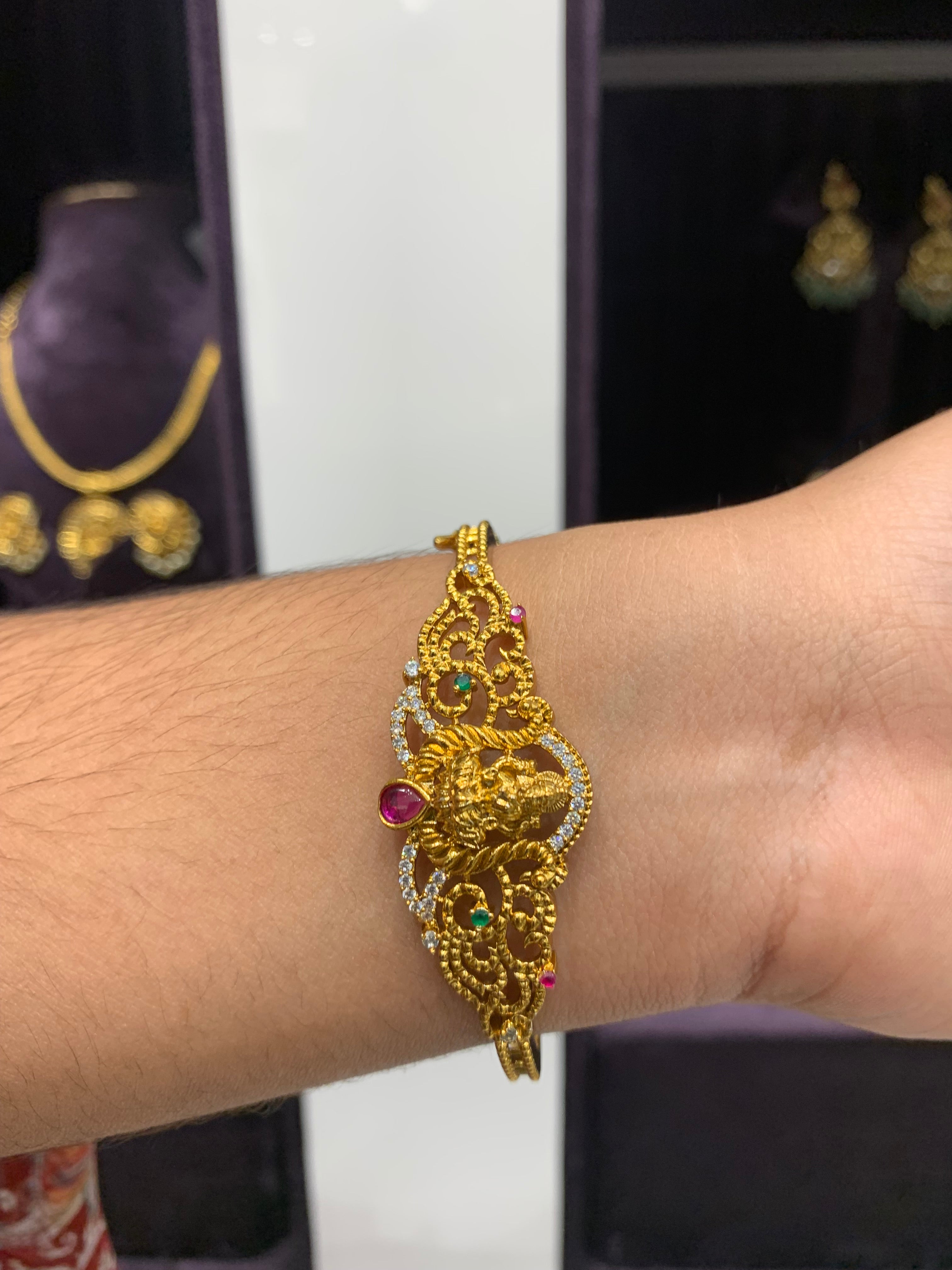 Beautiful bracelet free size