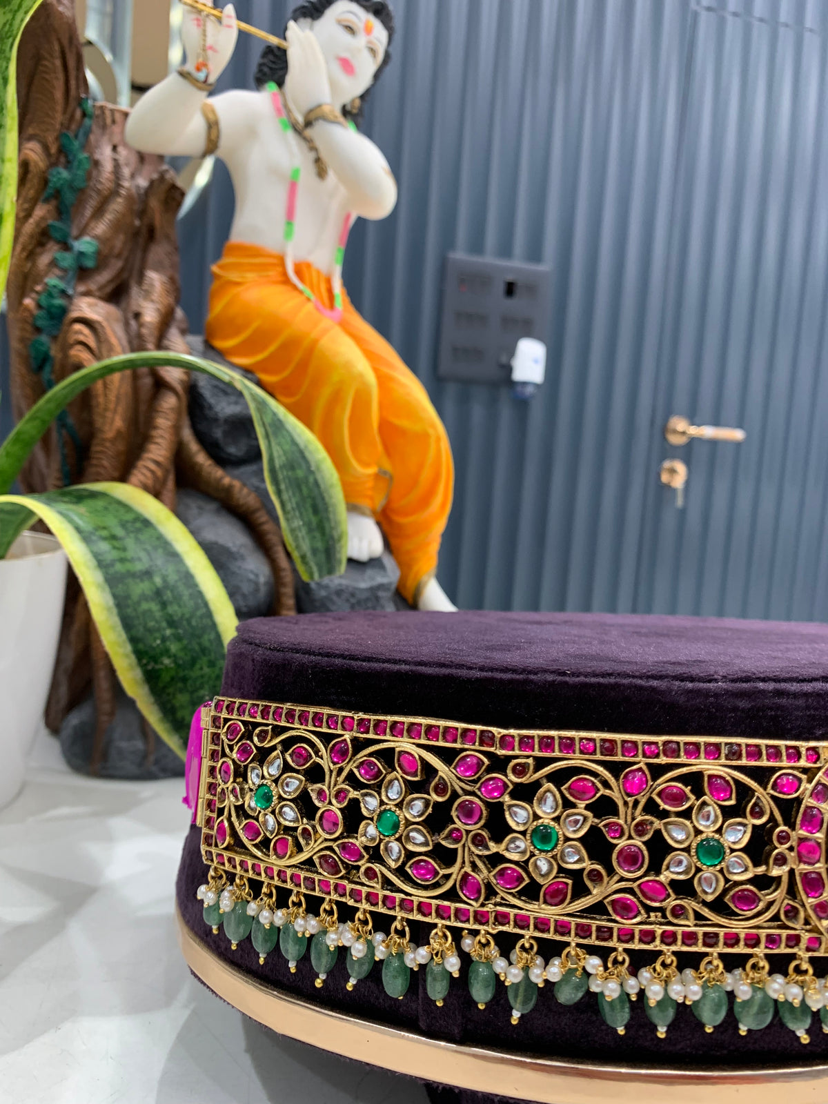 Beautiful Jadav Kundhan Adult Vadanam