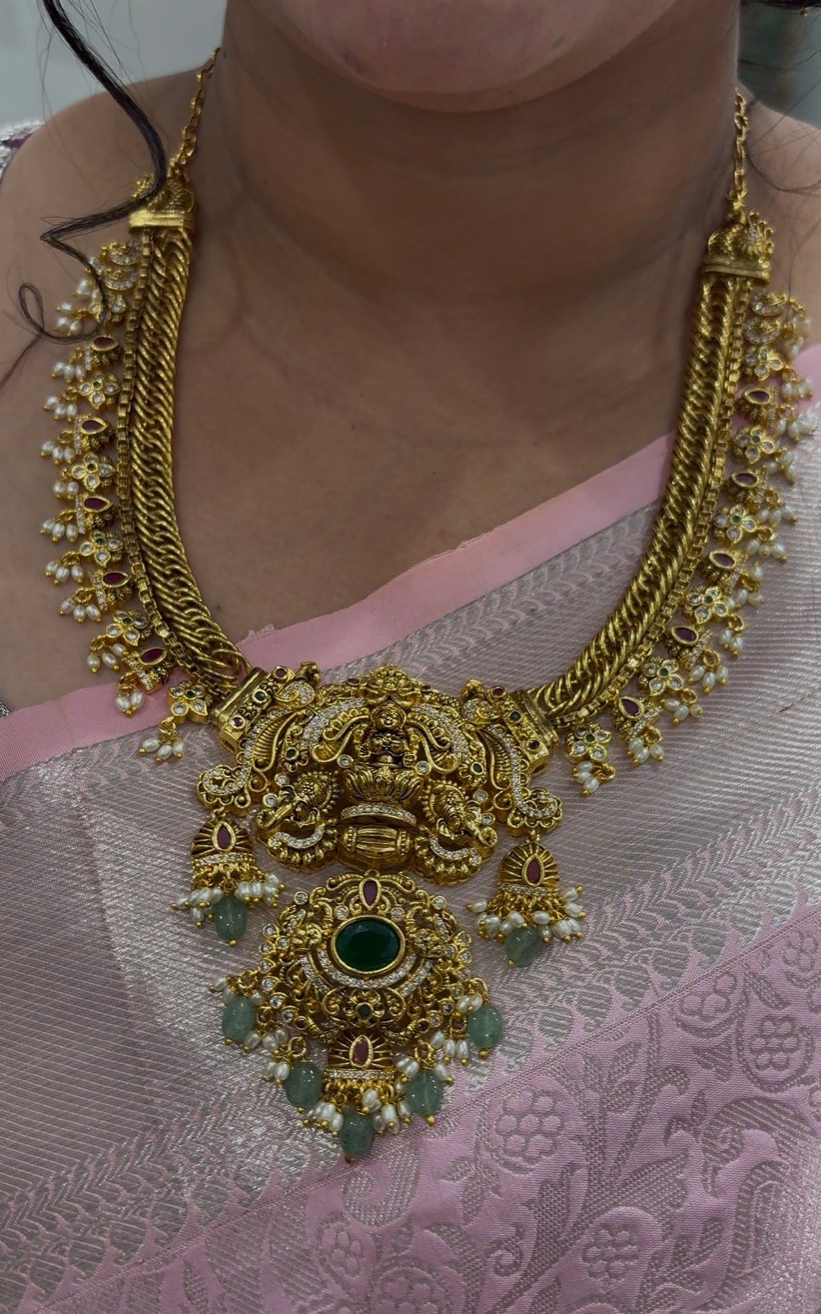 Beautiful jilebi short necklace/mini haram