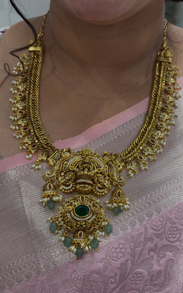 Beautiful jilebi short necklace/mini haram