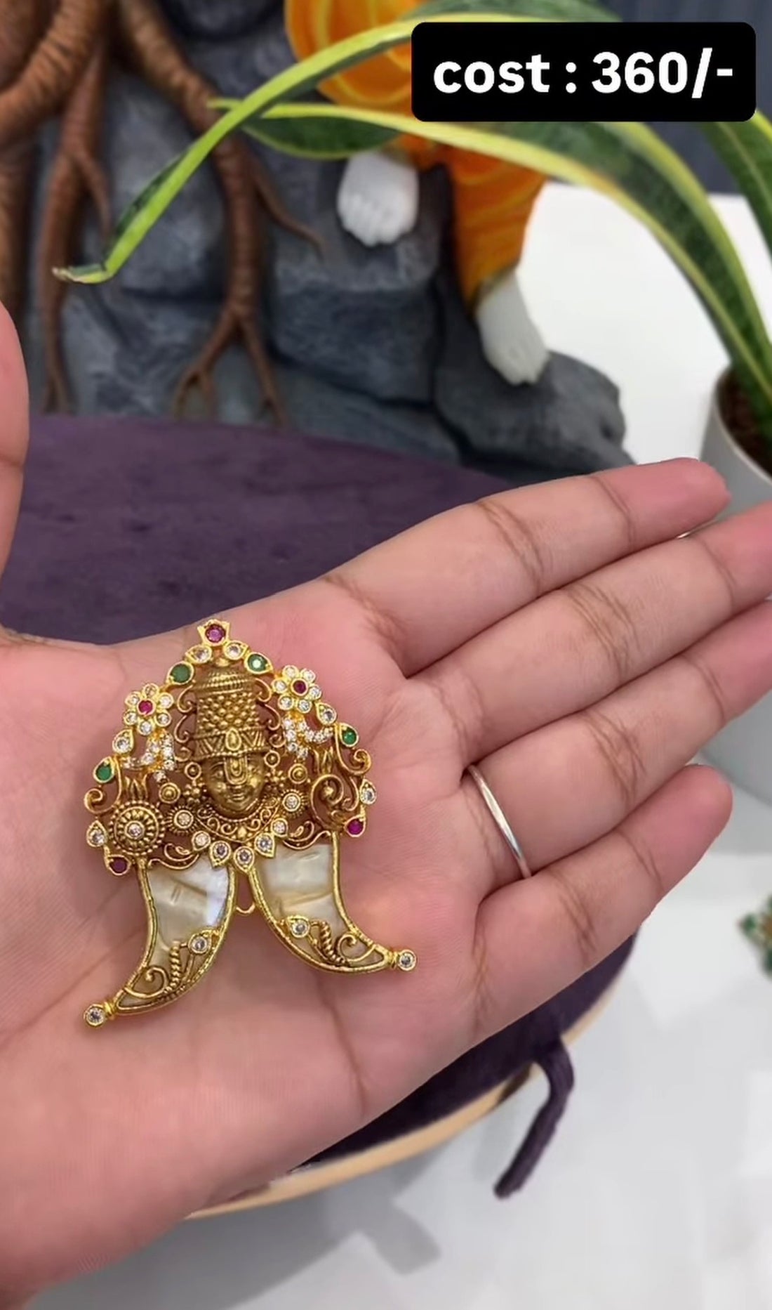 Beautiful Lord Balaji with tiger nail with back hook pendent