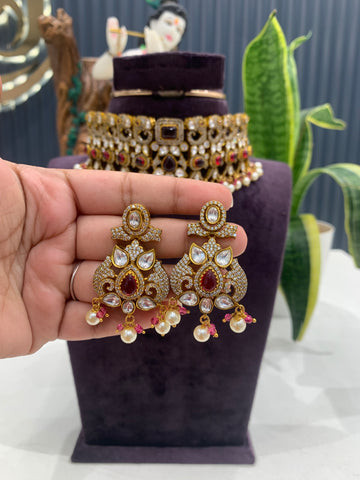 Beautiful moissanite stone chocker