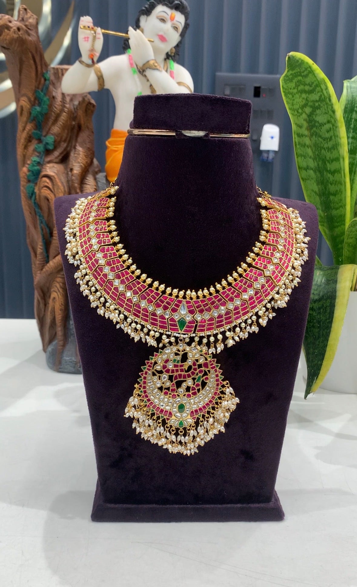 Beautiful premium jadav heavy necklace