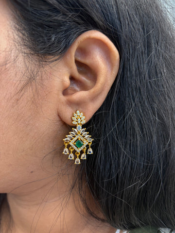 Beautiful green stone earrings with push back