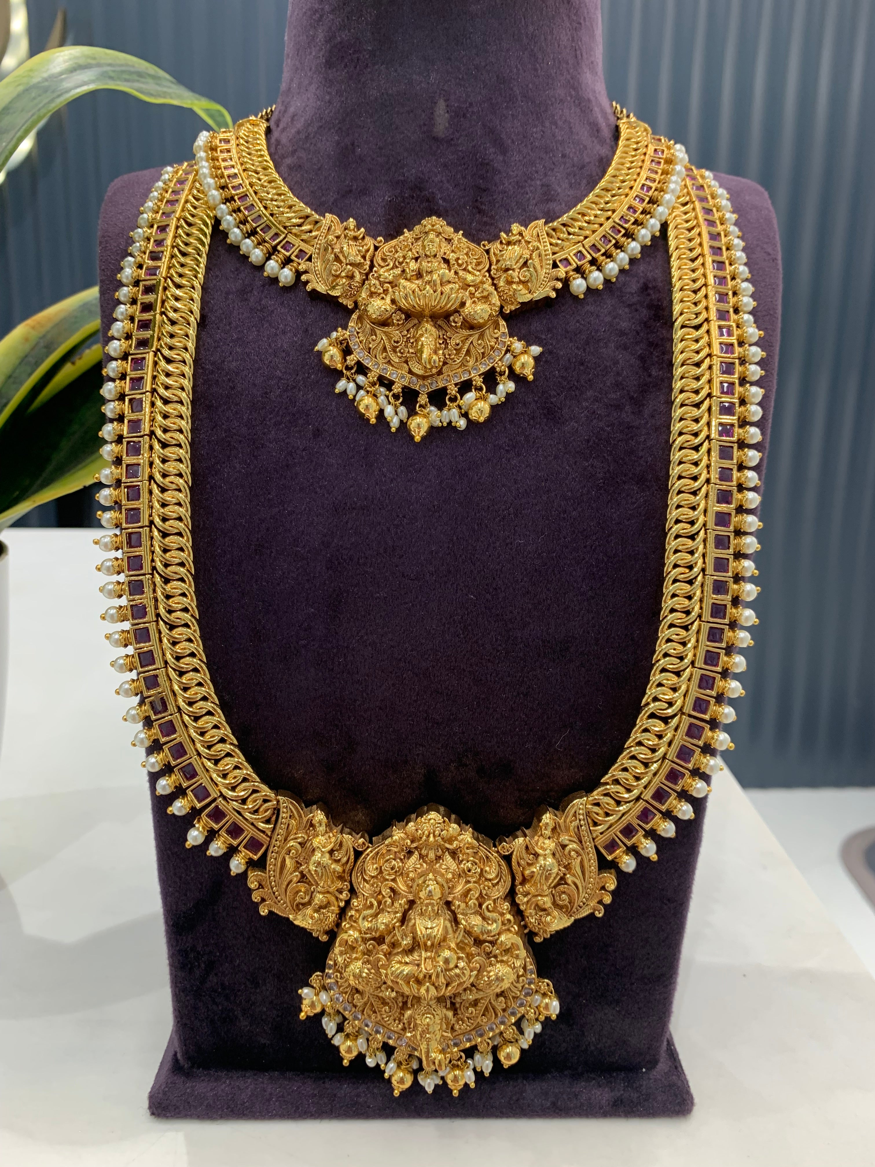 Beautiful Nakshi Jilebi Combo set with one set of Jumkis