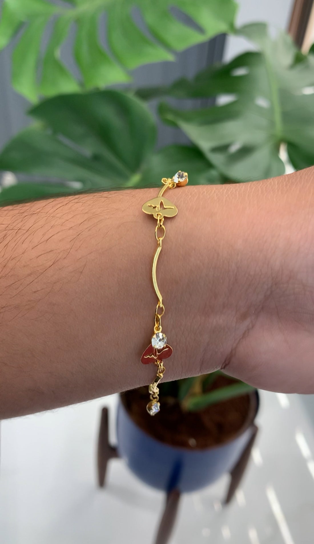 Beautiful bracelet heart shape