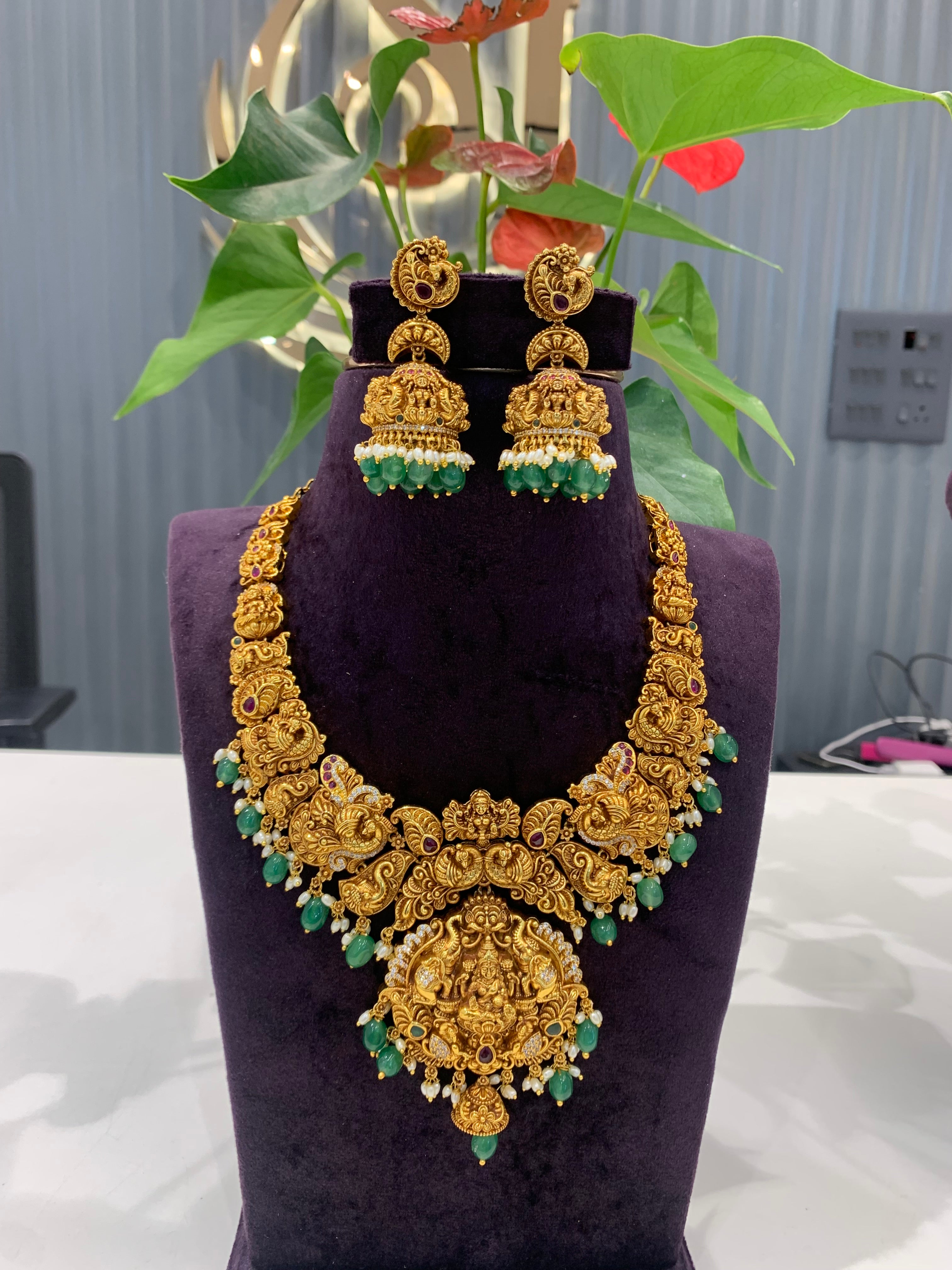 Beautiful nakshi 3D mini haram