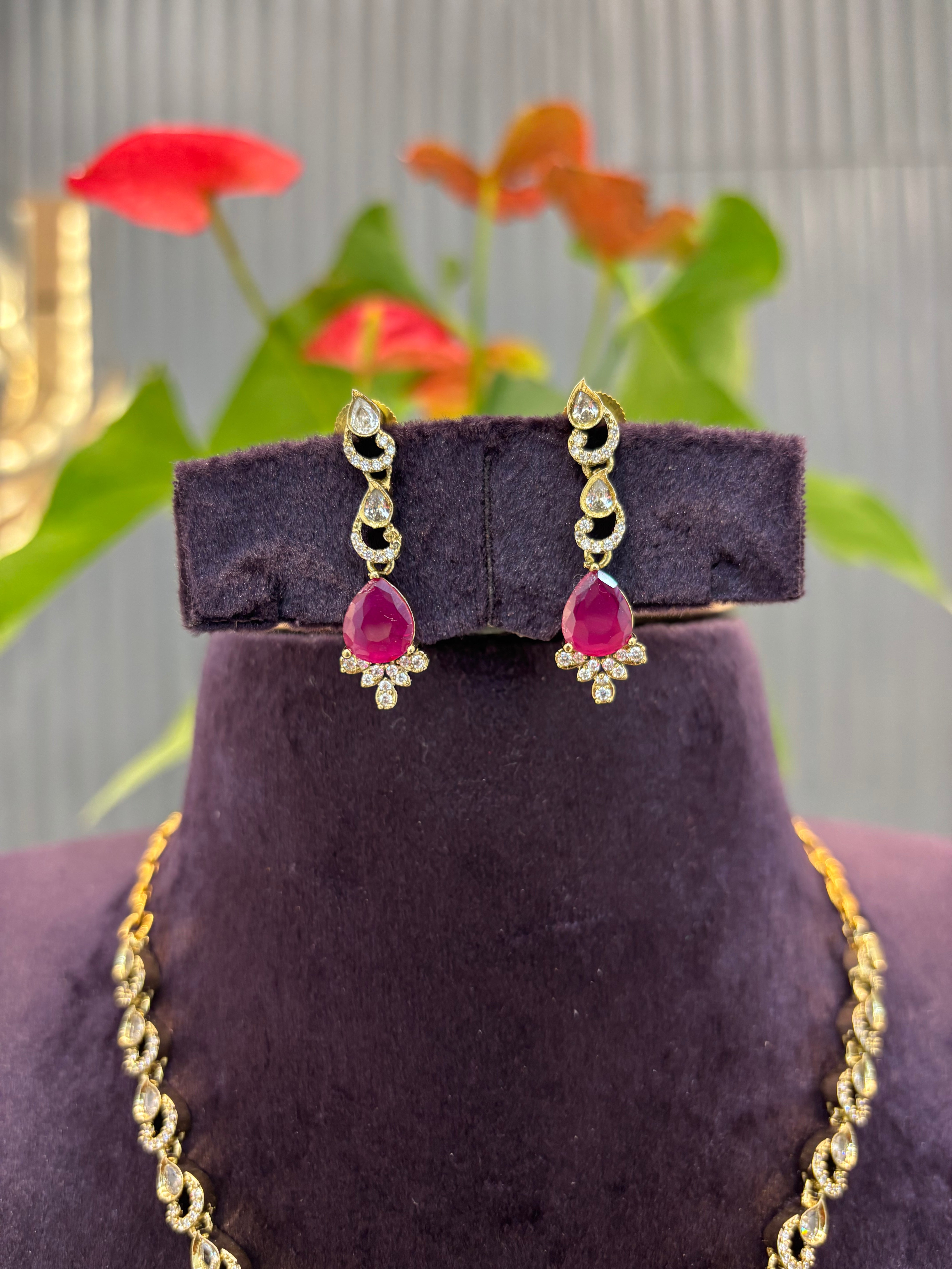 Beautiful Victoria Pink stone necklace