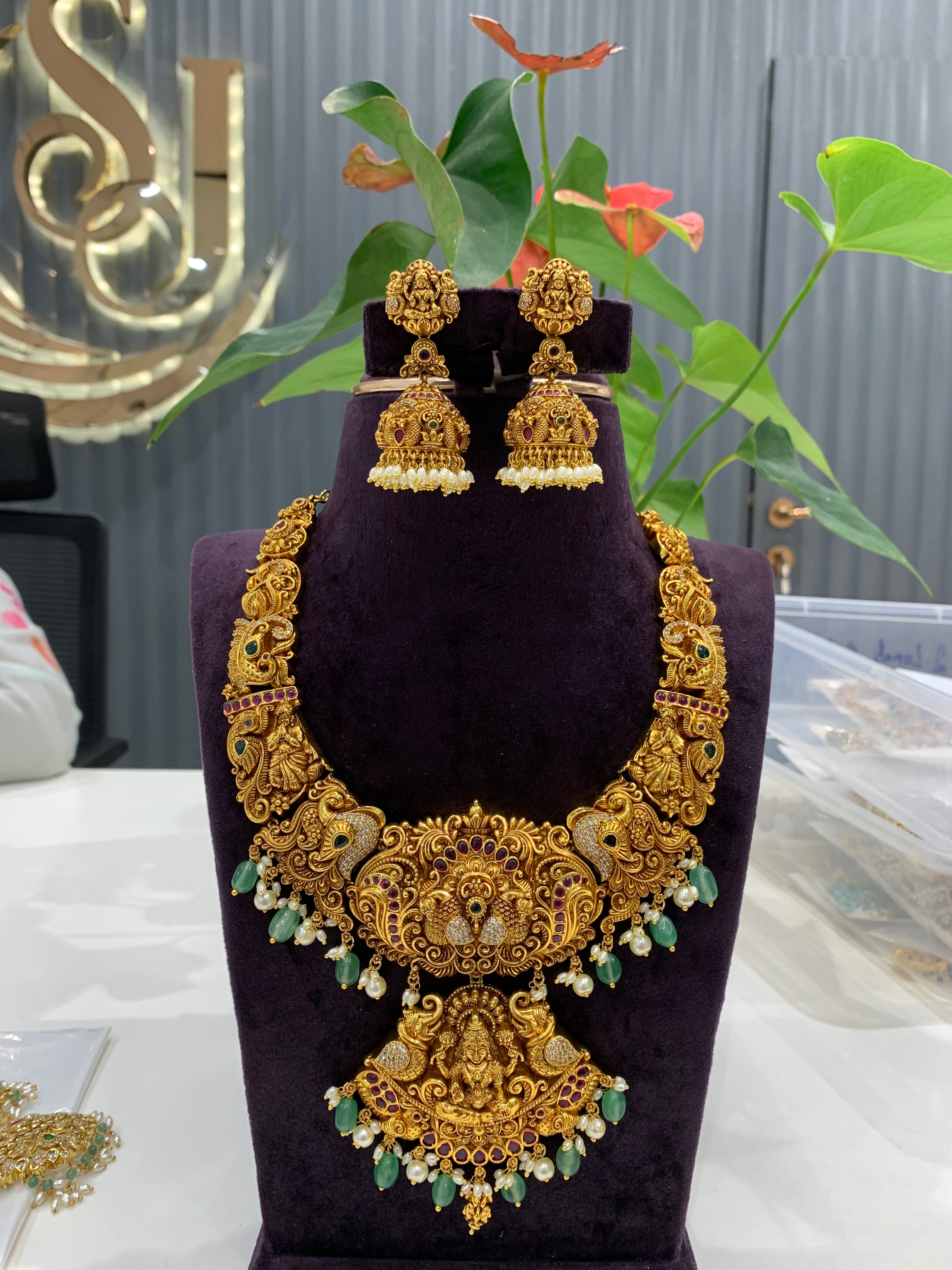 Beautiful nakshi 3D mini haram