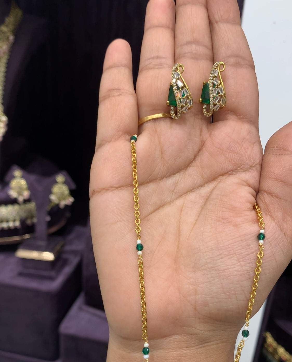 Beautiful locket set with Chain