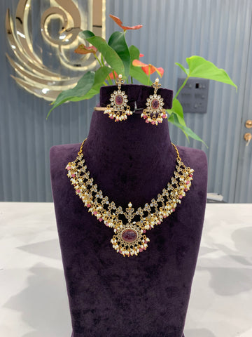 Beautiful Victoria necklace