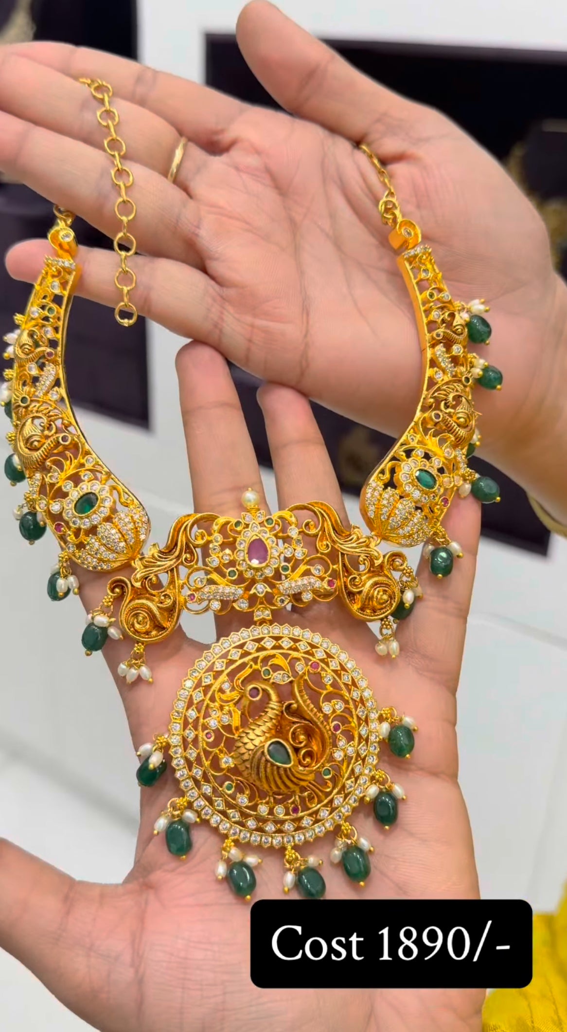 Beautiful kanti pattern necklace