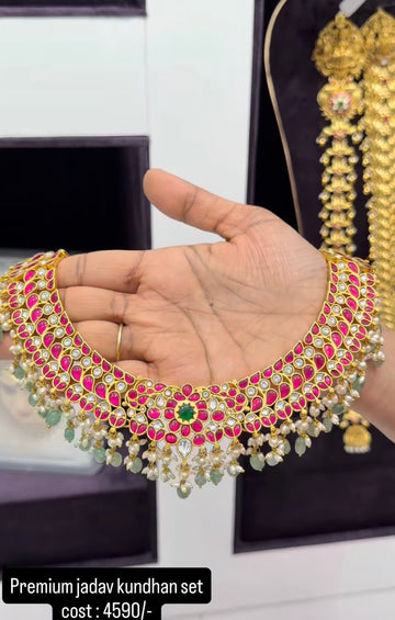 Beautiful premium jadav necklace