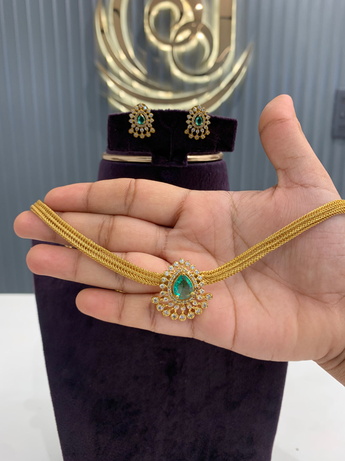 Beautiful mini chocker set