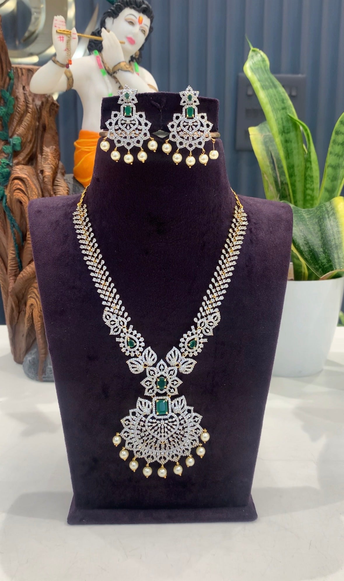 Beautiful GJ polish necklace