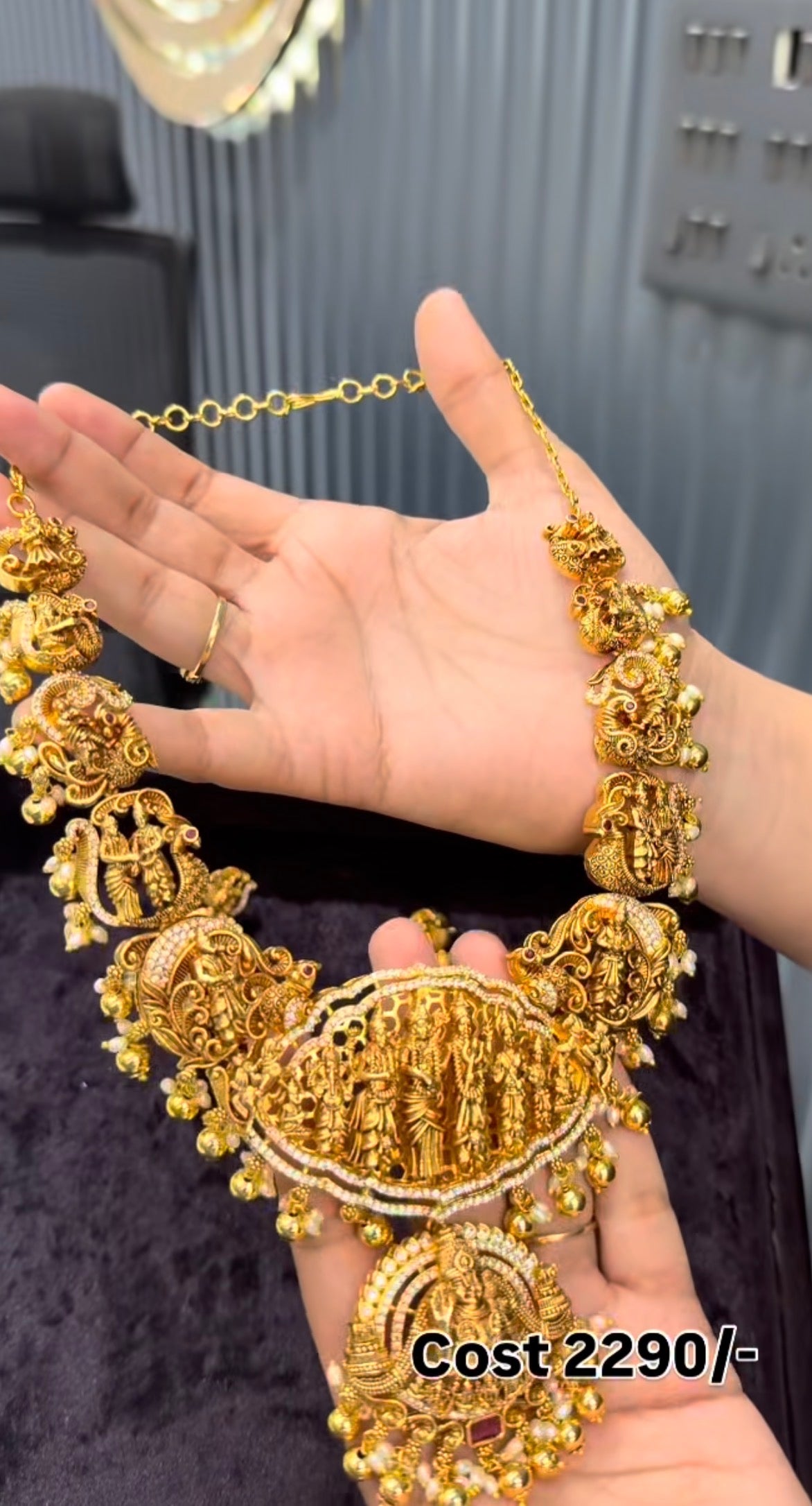 Beautiful customised traditional necklace