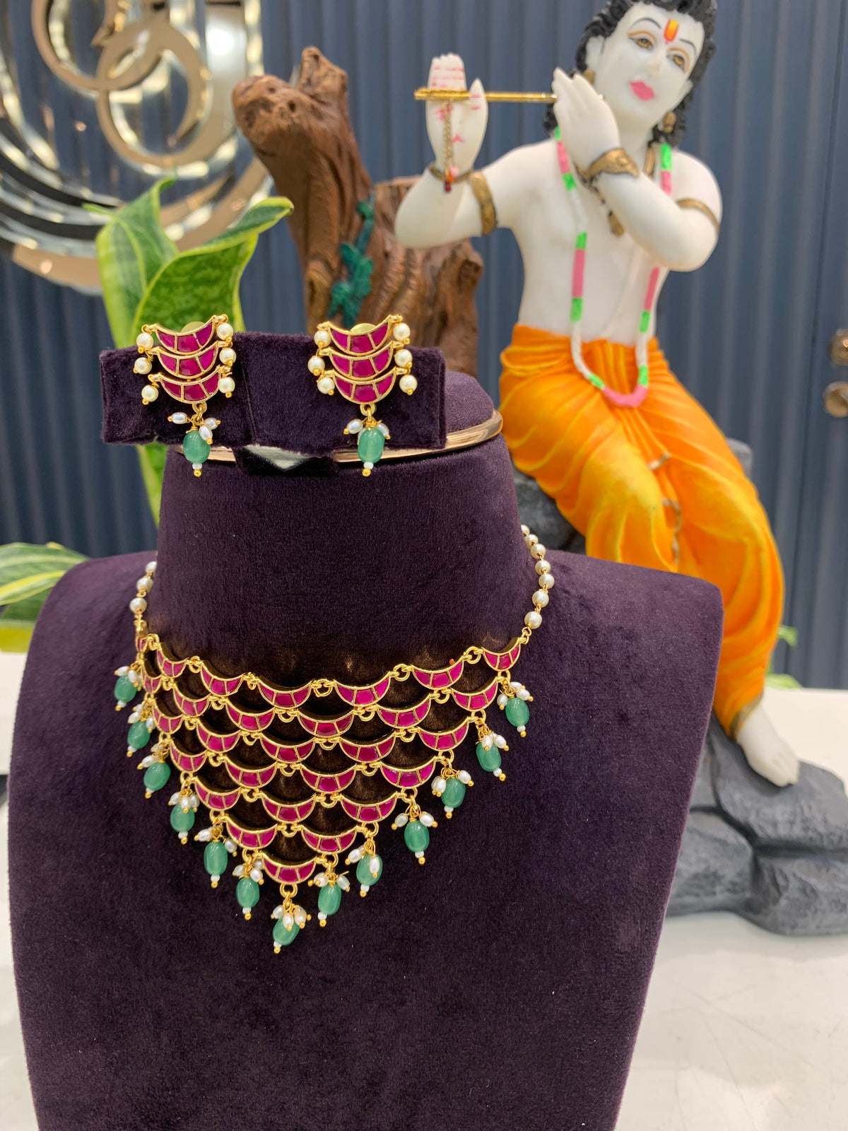 Beautiful customised jadav chocker set