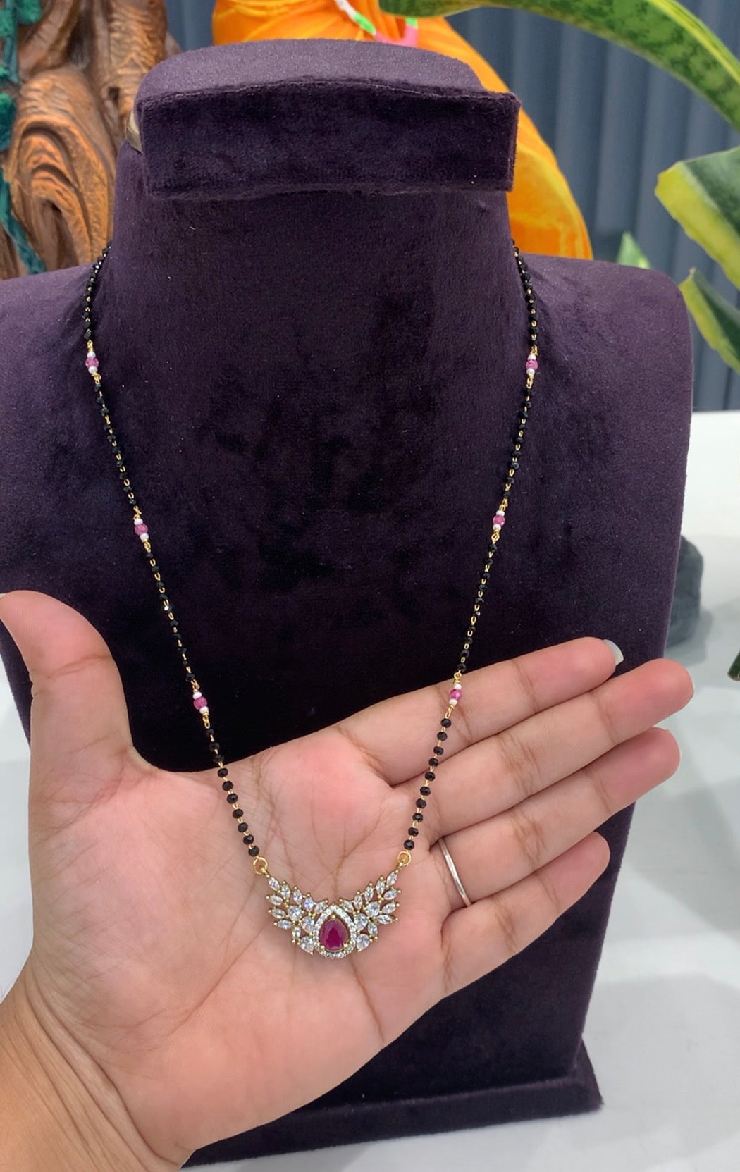 Beautiful Locket with Stylish Blackbeads