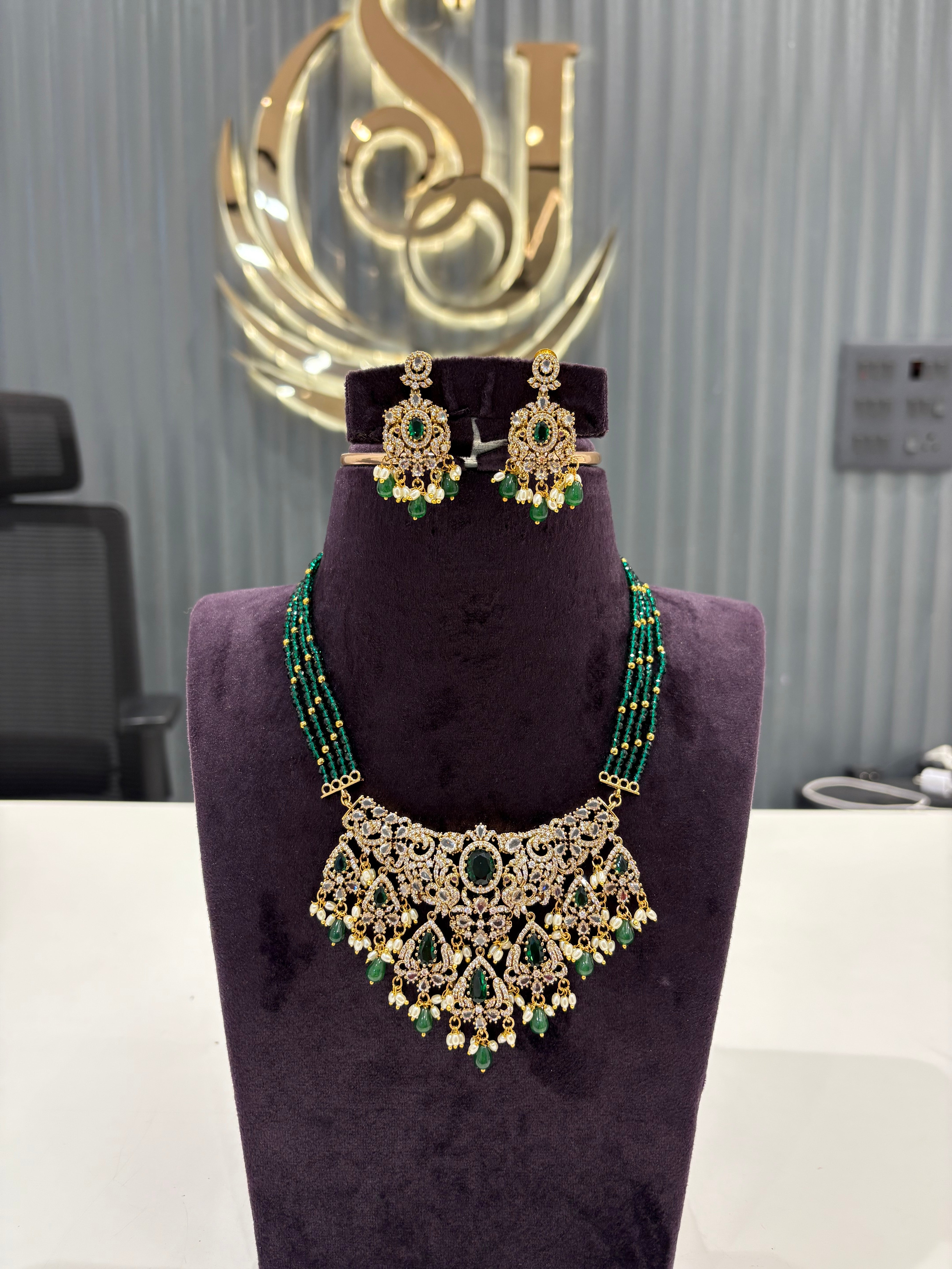 Beautiful customised beads set