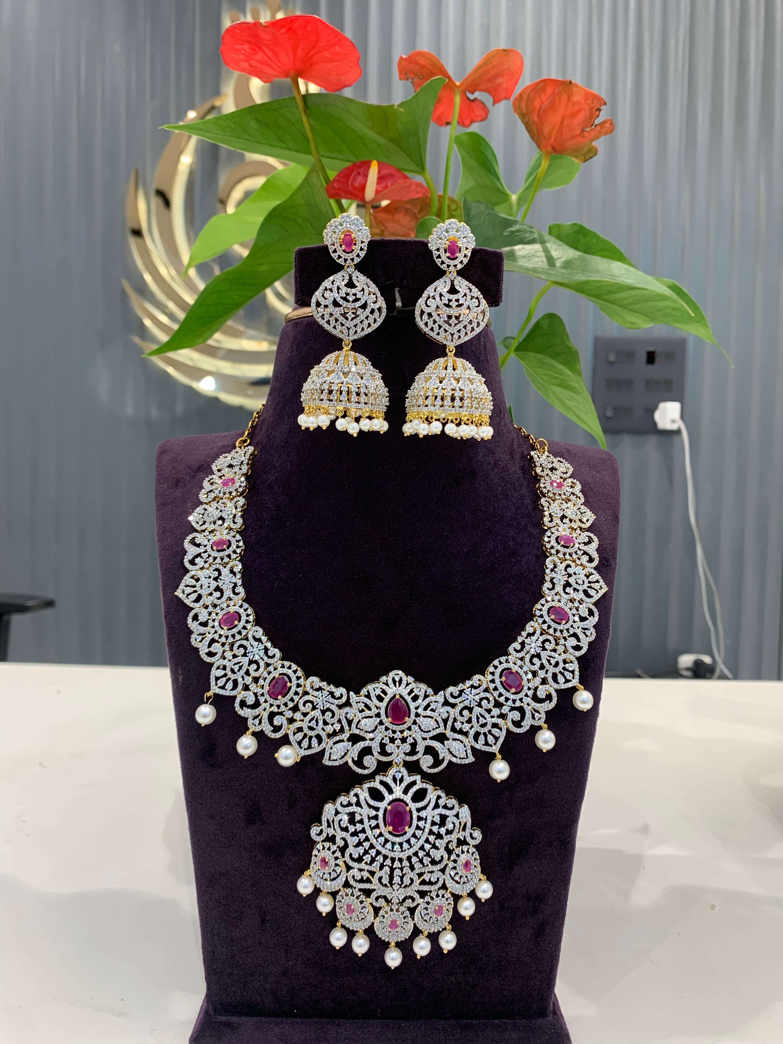 Beautiful GJ heavy nd premium neckset