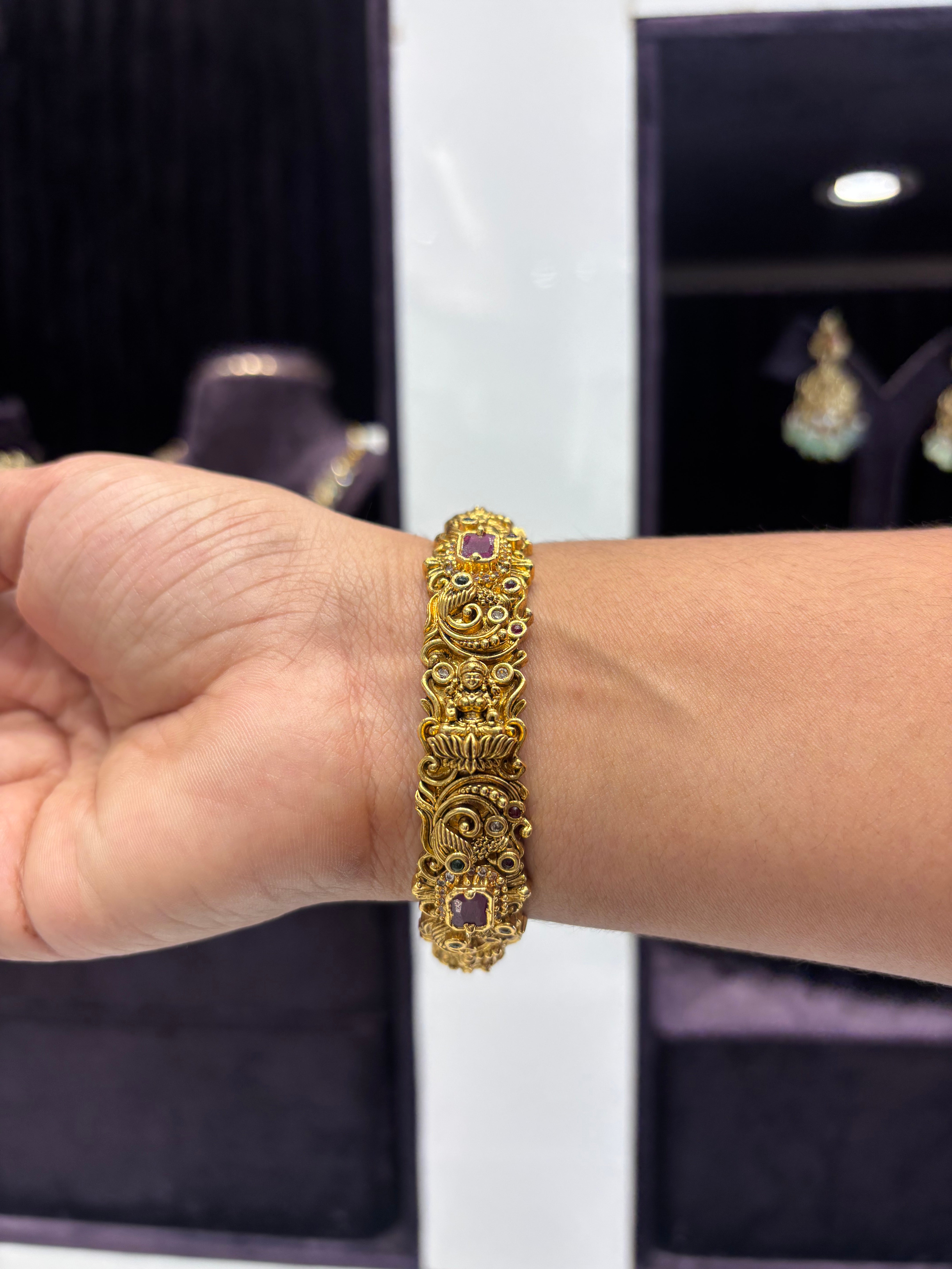 Nakshi 3D Openable Kada (free size)