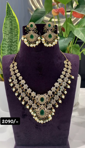 Beautiful mehandhi  polish 2 step heavy necklace
