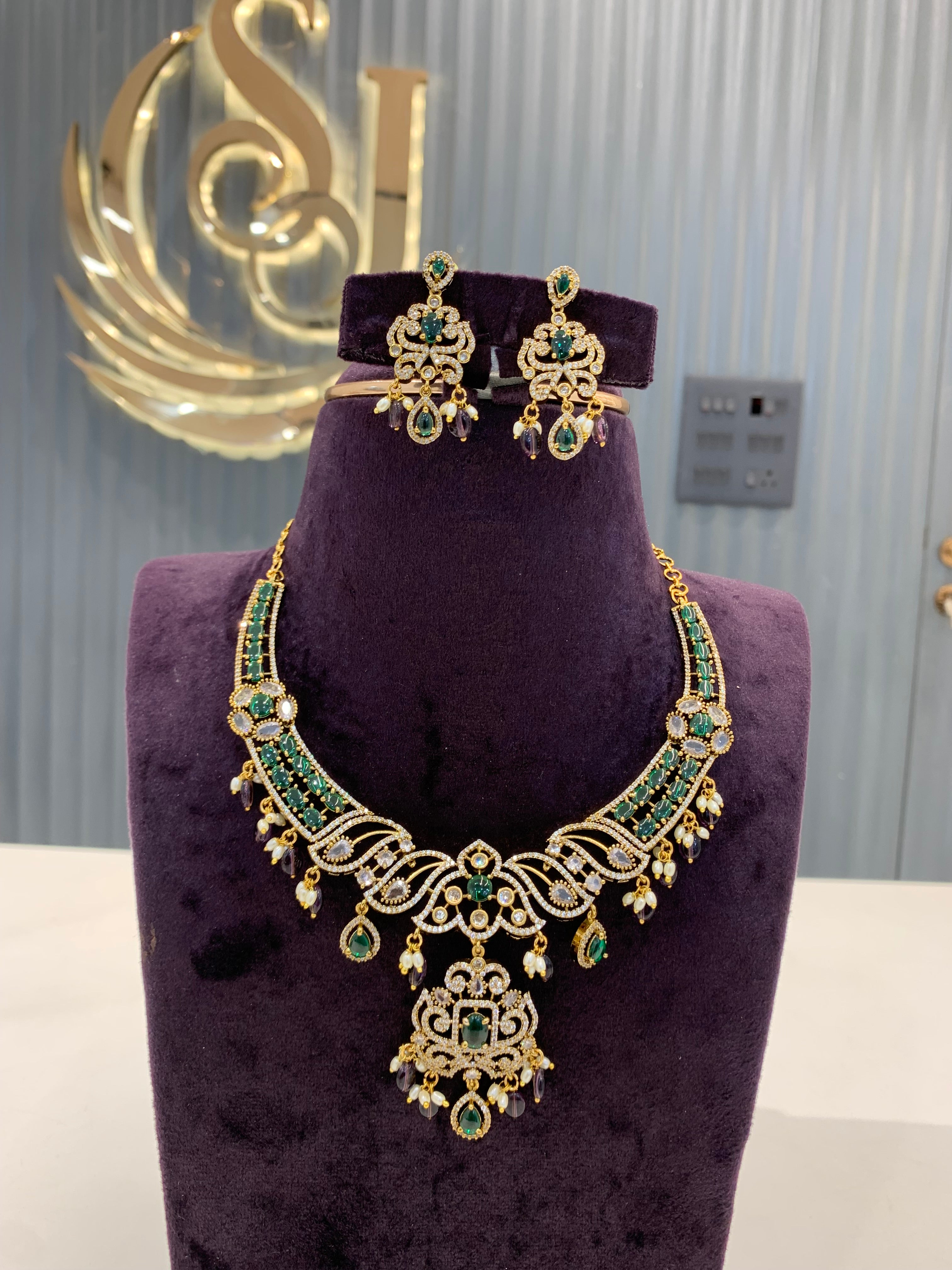 Beautiful green stone necklace