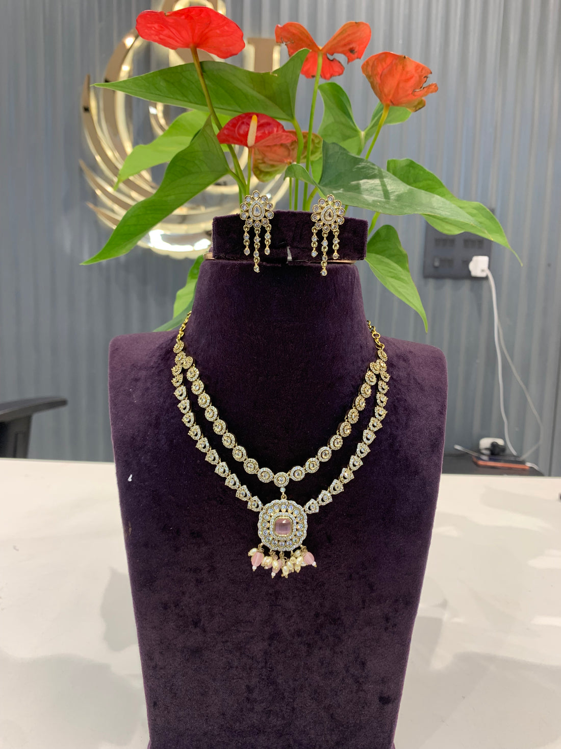 Beautiful simple double step necklace