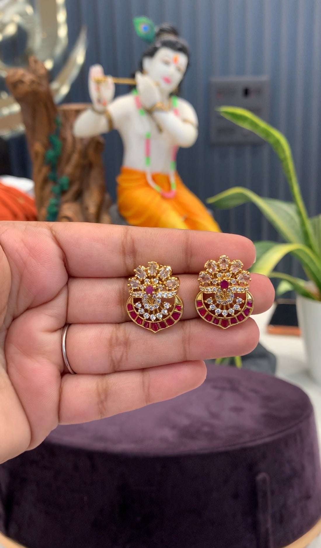 Beautiful jadav studs