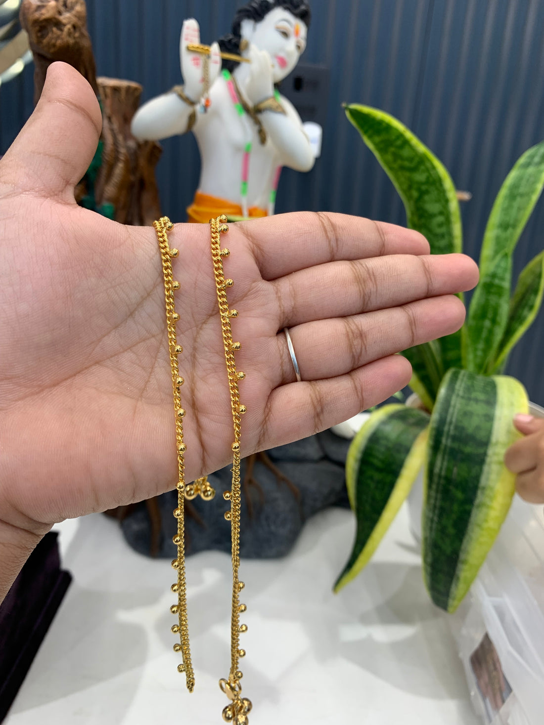Beautiful gold polish anklets