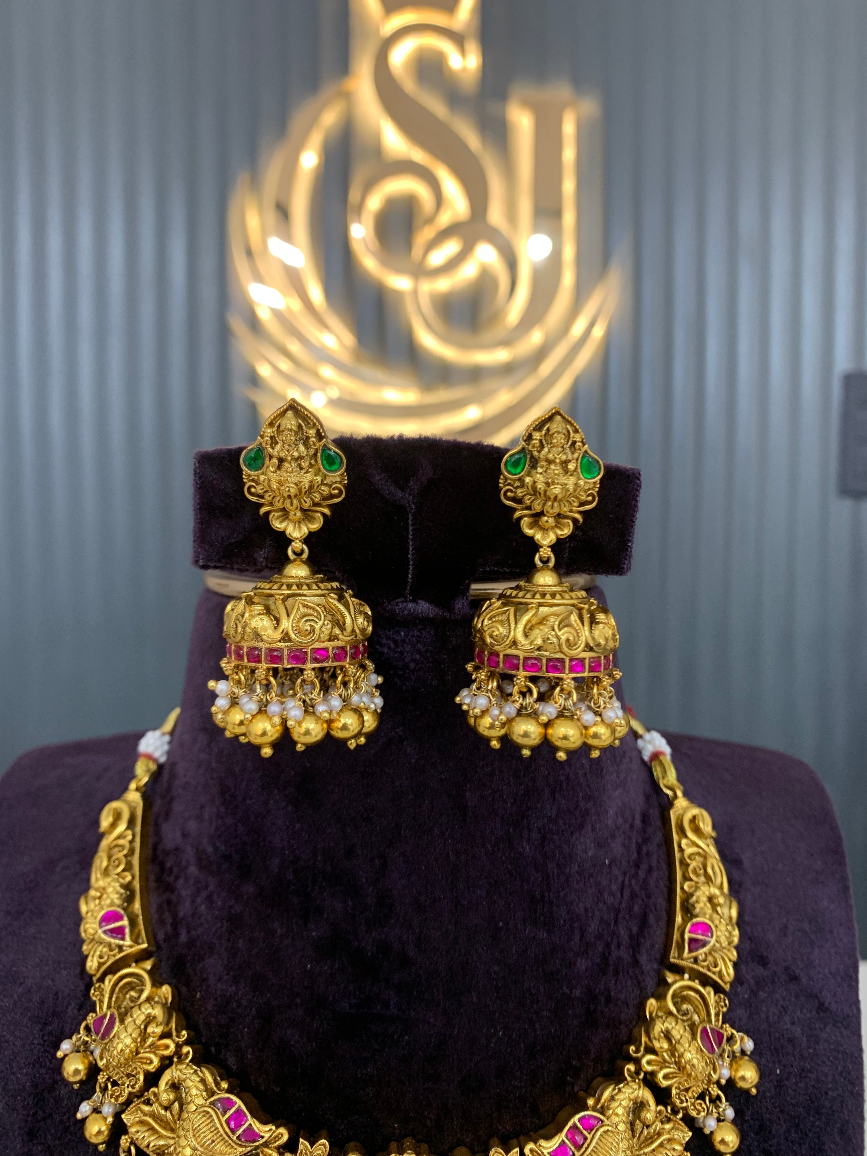 Beautiful Jadhav premium necklace