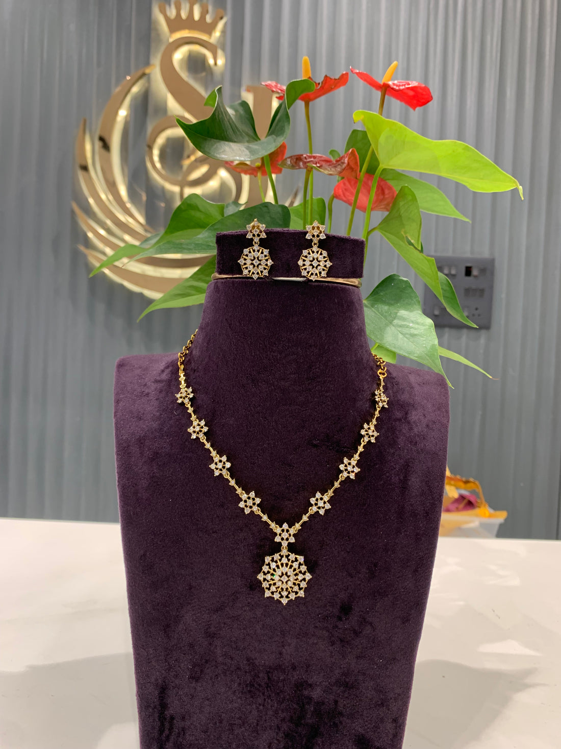 Beautiful simple necklace