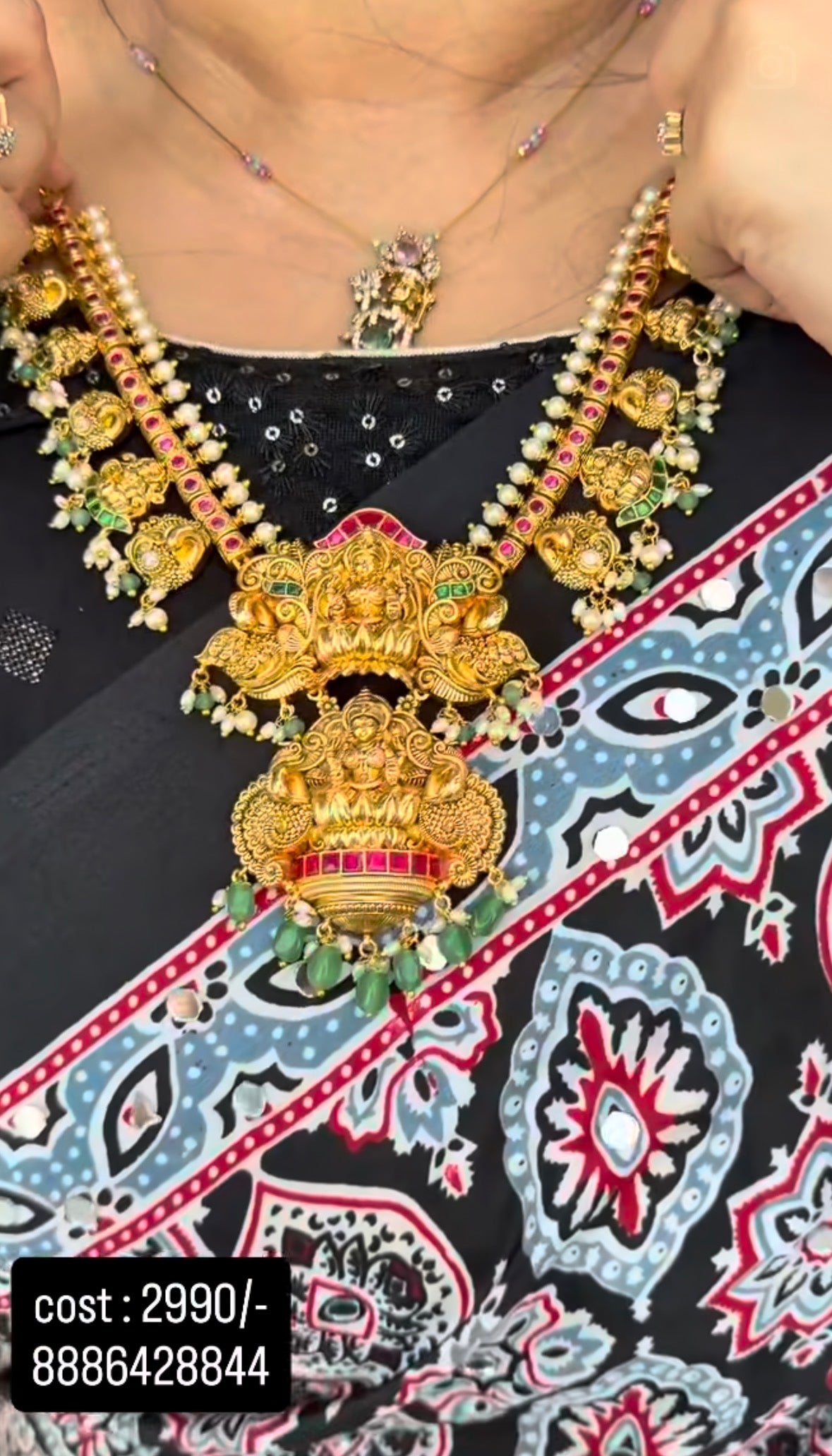 Beautiful jadav necklace
