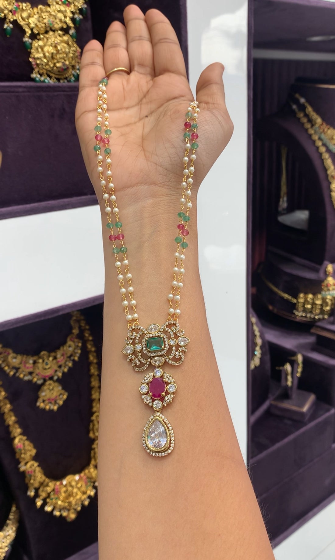 Beautiful customised chain set