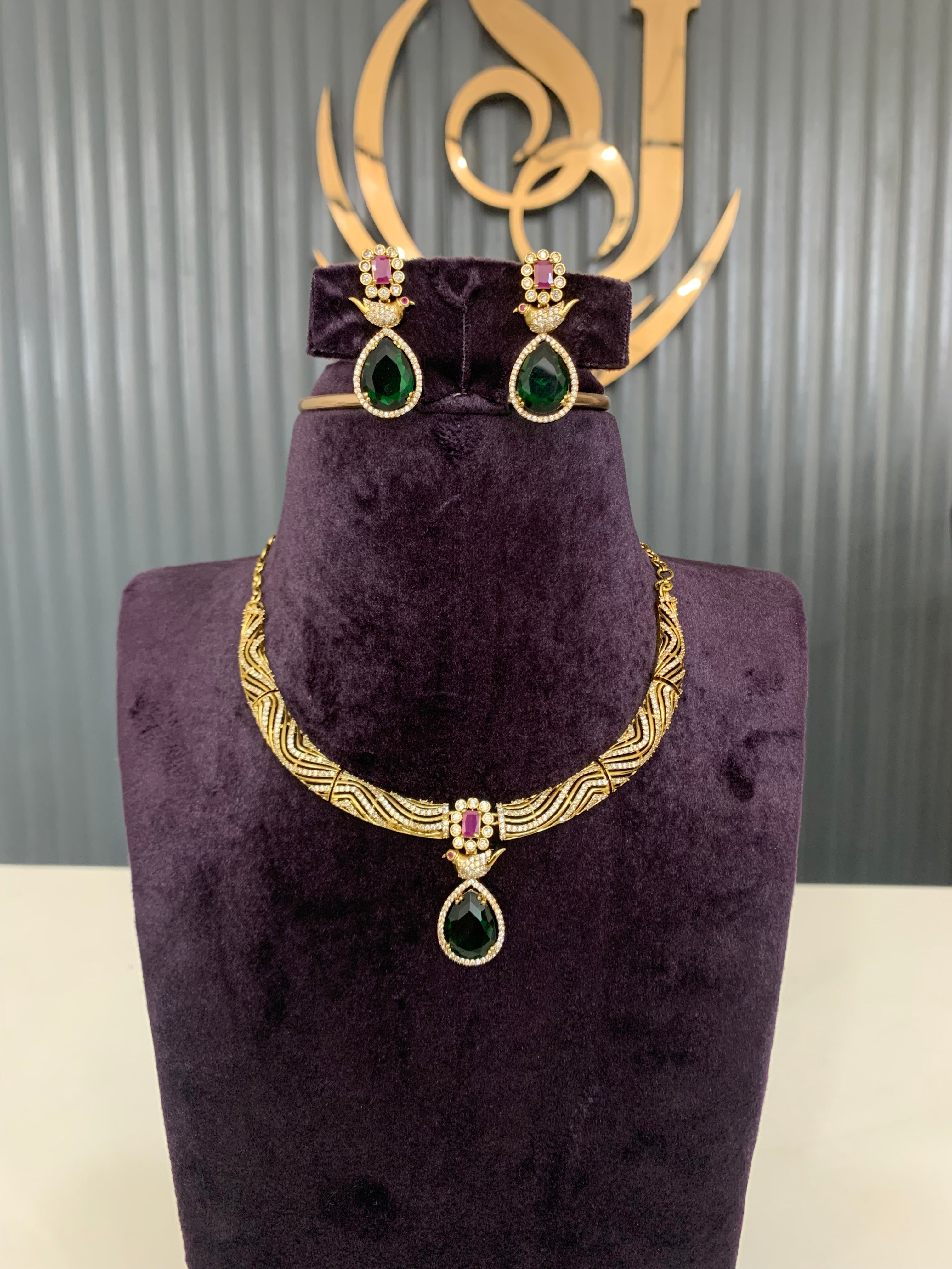 Beautiful Kanti necklace