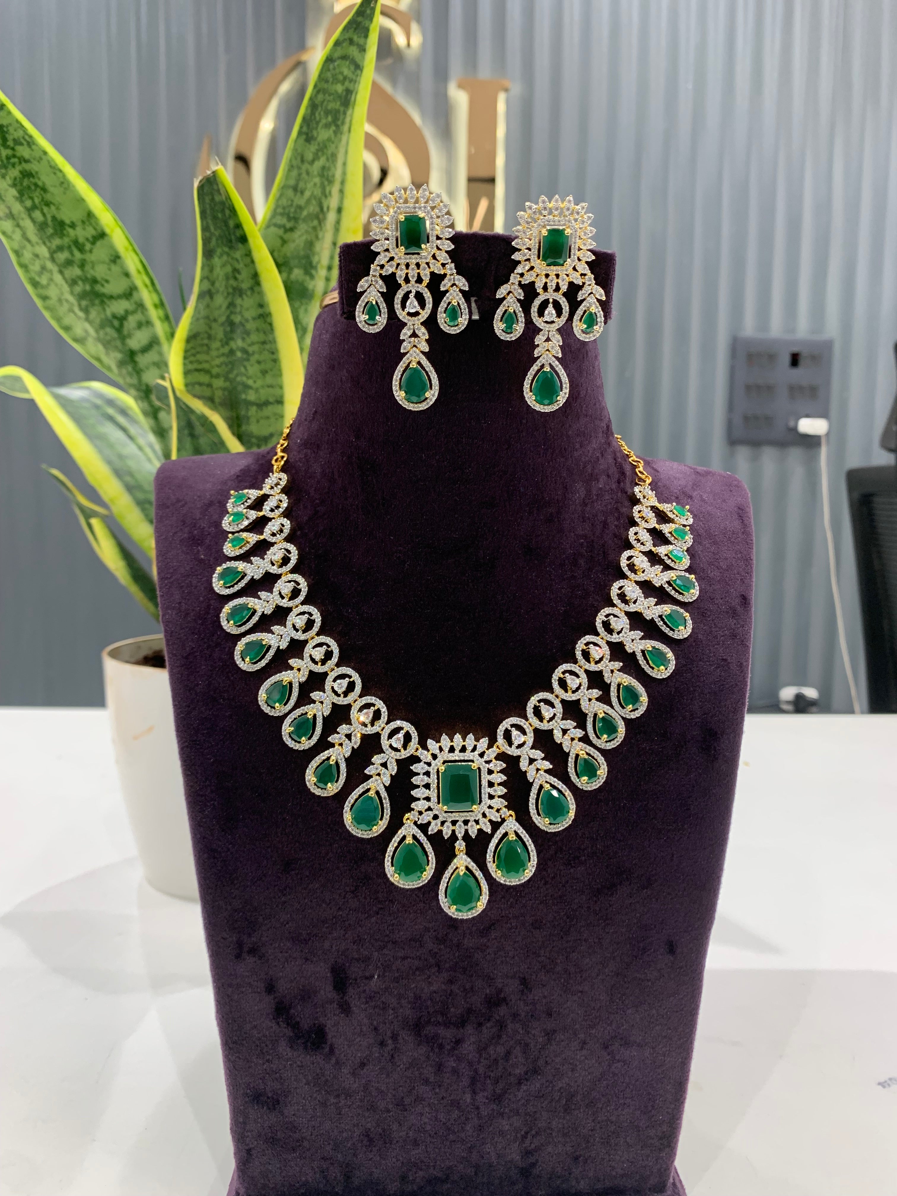 Beautiful GJ neckset