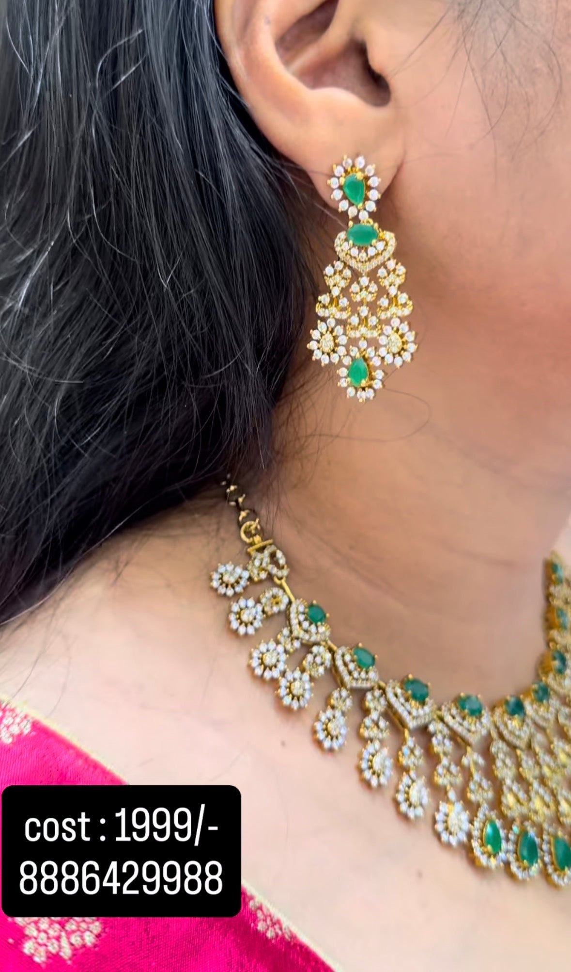 Beautiful party wear necklace