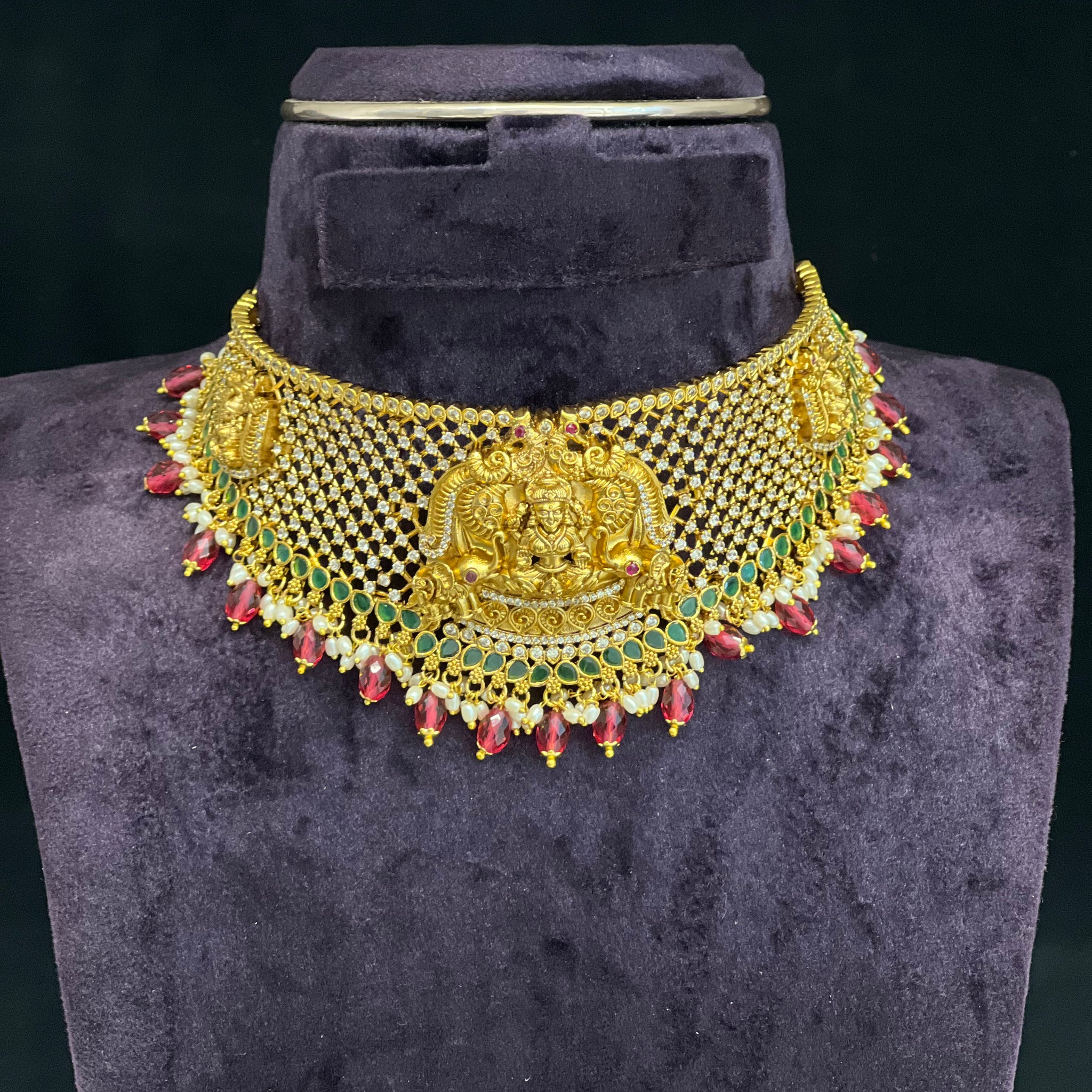 Traditional Chocker