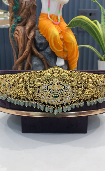Beautiful traditional Vadanam