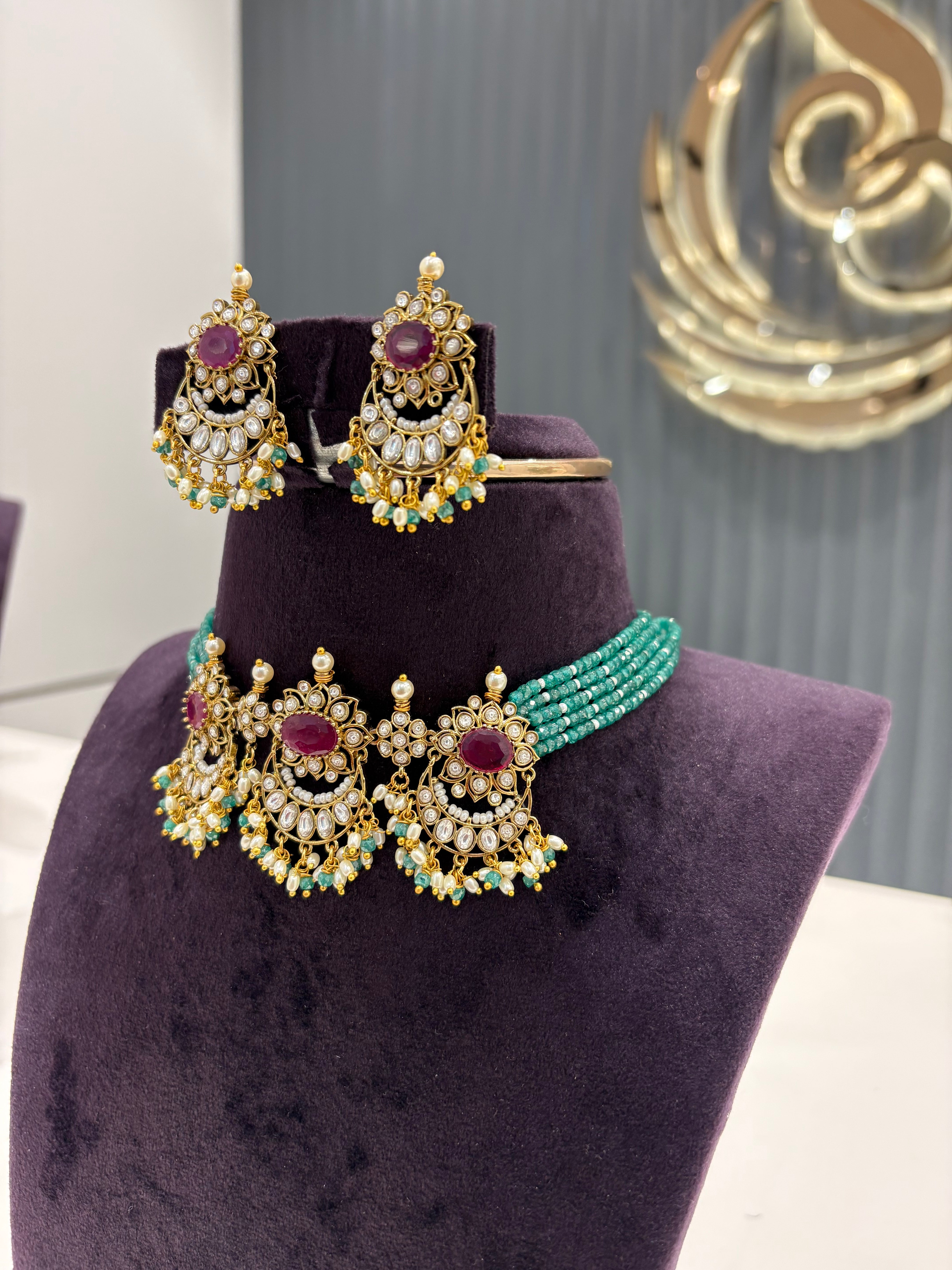 Beautiful customised beads set (chocker)