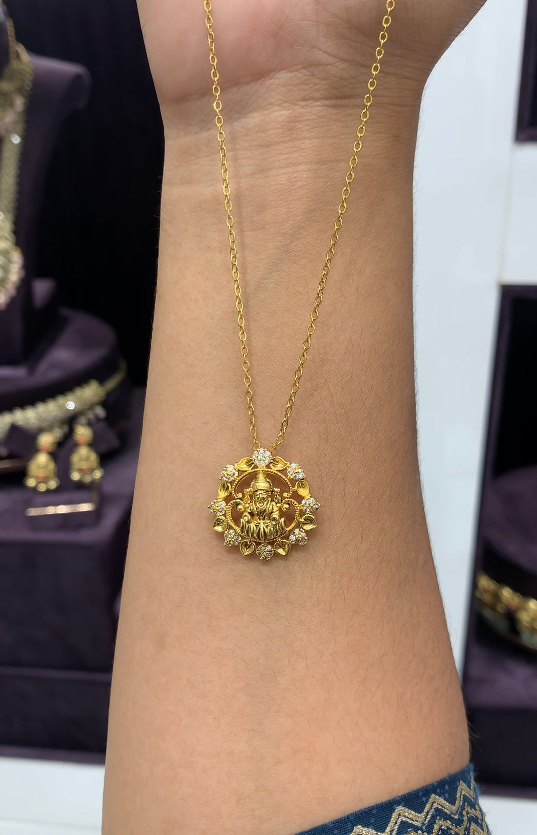 Beautiful Laksmi locket with simple chain