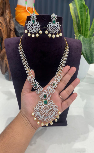 Beautiful GJ polish necklace